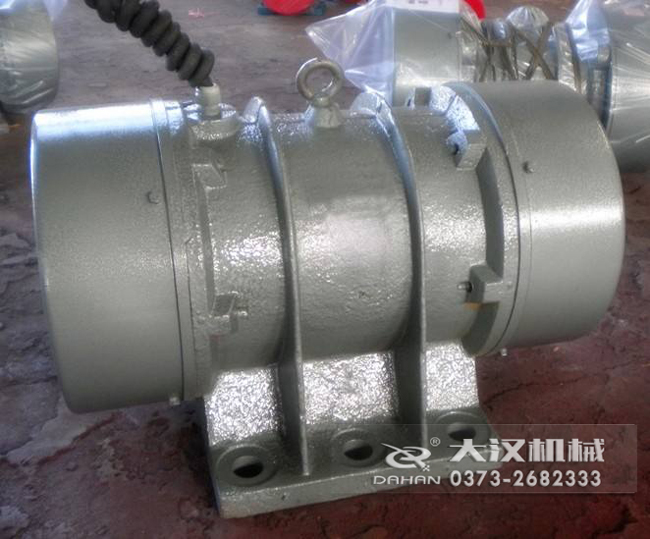 VB振動電機(jī)是靠偏心塊的振動而造成的，振動源所以偏心塊的角度和大小是比較重要的。